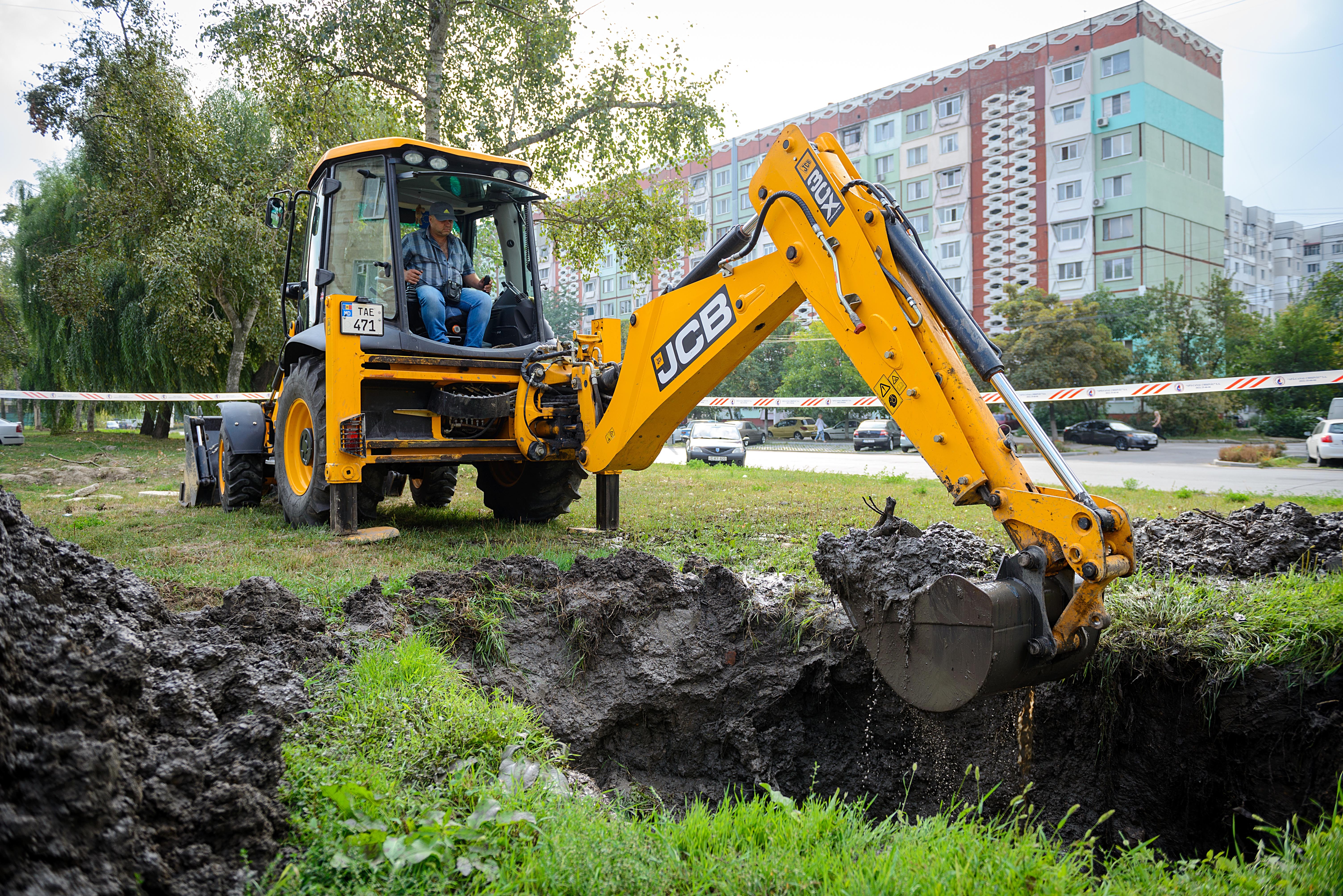 Pe parcursul lunii noimebrie 2025 au fost remediate 2353 avarii la reţele de apeduct!